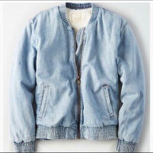 *American Eagle* Sherpa lined denim bomber jacket